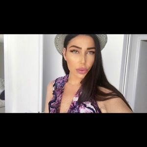 Meet your Posher, Irine